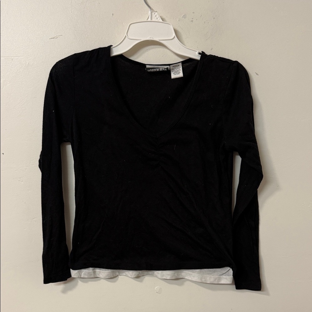 Black V-Neck Long Sleeve Women’s Top Y2K